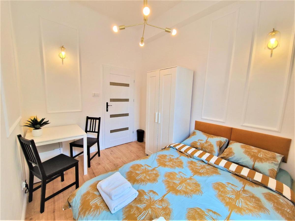 J&W Apartments Swietojanska Rooms Βαρσοβία Εξωτερικό φωτογραφία