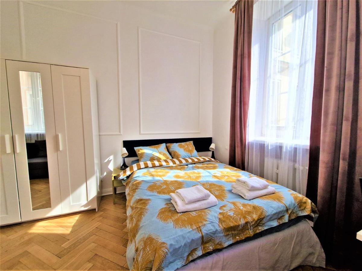 J&W Apartments Swietojanska Rooms Βαρσοβία Εξωτερικό φωτογραφία