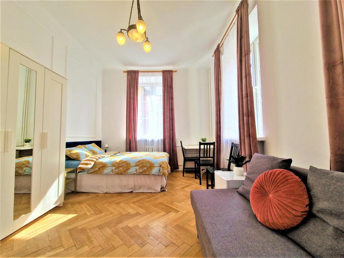 J&W Apartments Swietojanska Rooms Βαρσοβία Εξωτερικό φωτογραφία