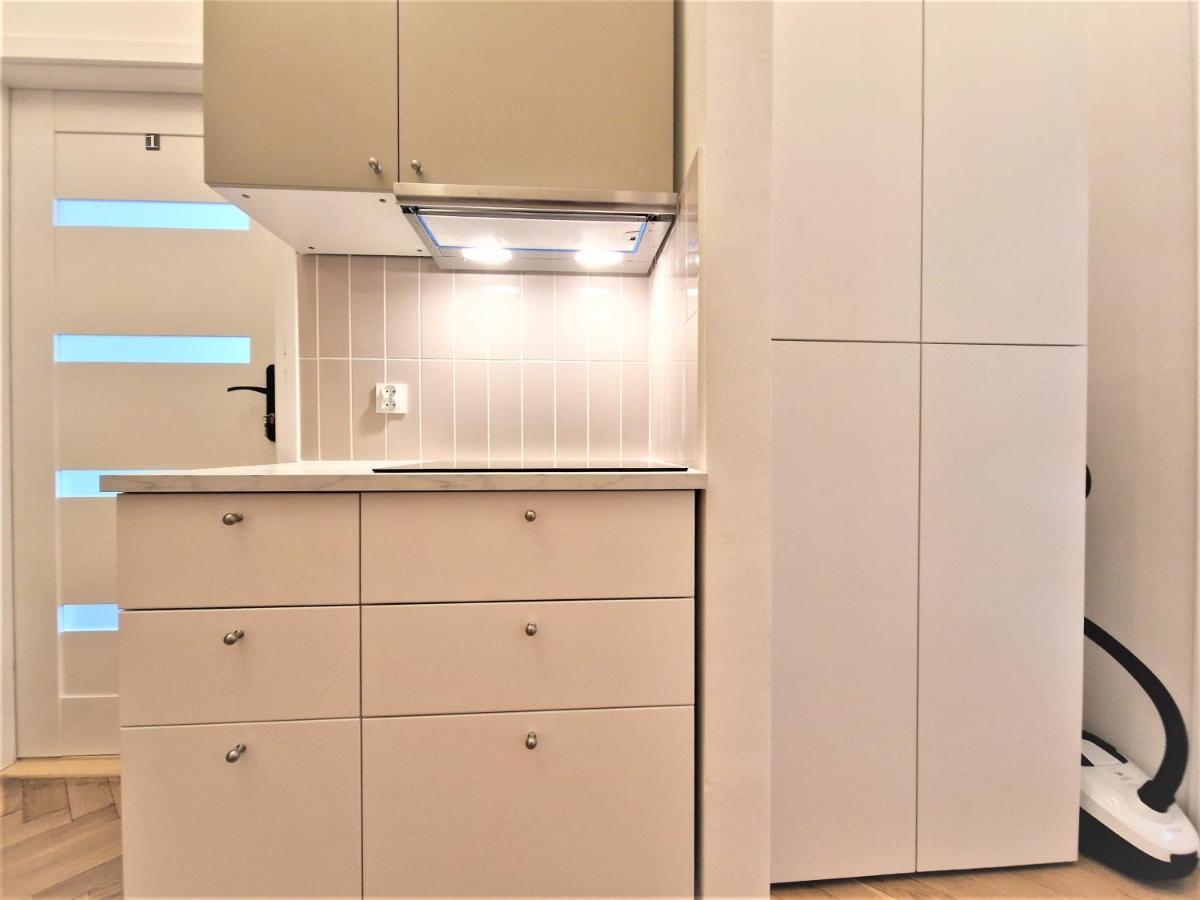 J&W Apartments Swietojanska Rooms Βαρσοβία Εξωτερικό φωτογραφία