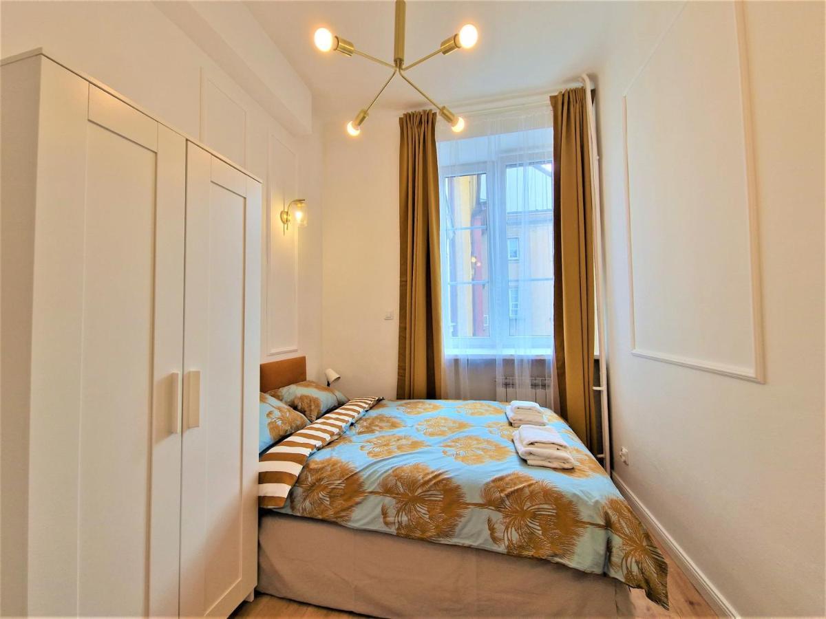 J&W Apartments Swietojanska Rooms Βαρσοβία Εξωτερικό φωτογραφία